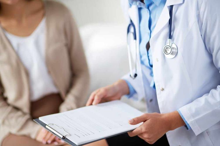 Khám sức khỏe sinh sản tiền hôn nhân cho nữ giới