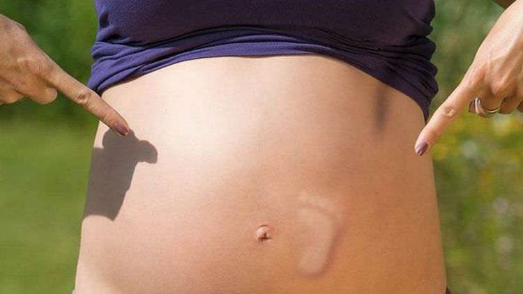 Khám thai thường xuyên theo chỉ định và lời hẹn từ bác sĩ để sớm phát hiện các bệnh về máu cũng như các trường hợp thai nhi bất thường