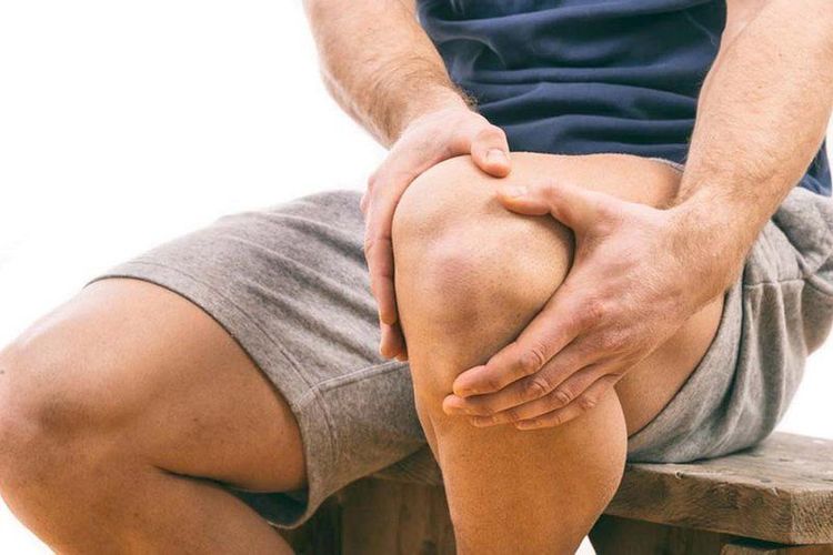 Đứt dây chằng chéo sau có thể xảy trong nhiều tình huống, chủ yếu là khi bệnh nhân đang ngồi hoặc khuỵu chân
