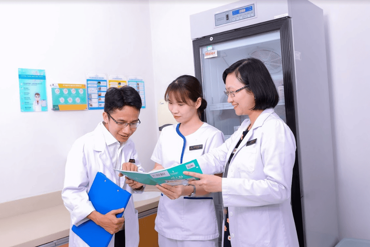 Tại Vinmec, vắc-xin được nhập khẩu và bảo quản tại hệ thống kho lạnh hiện đại đạt tiêu chuẩn GSP