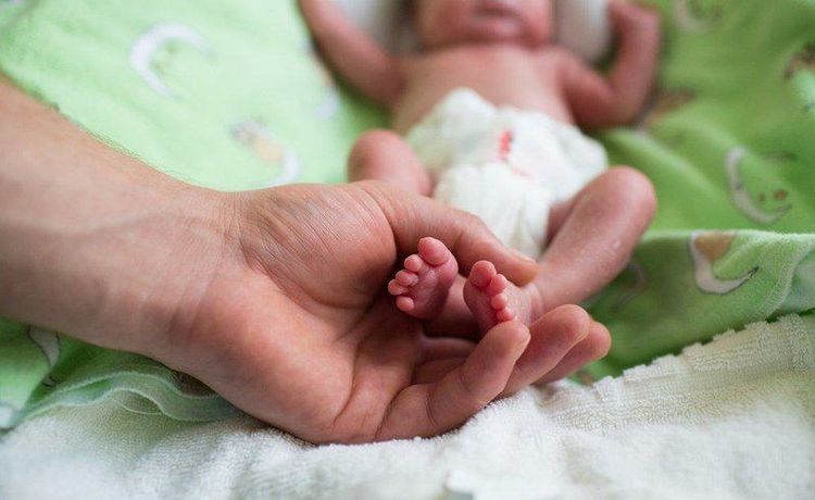 
Trẻ dưới 6 tháng tuổi không nên tiêm vắc - xin ngừa cúm
