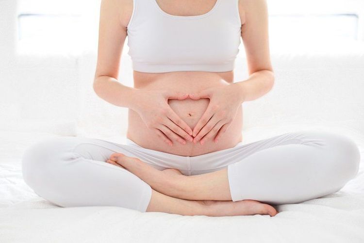 Tiêm vắc xin cúm khi mang thai giúp giảm 49% tỷ lệ mắc cúm được xác nhận trong phòng thí nghiệm ở trẻ sơ sinh có phụ nữ âm tính với HIV