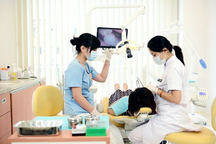 Khi xuất hiện các triệu chứng trên, bạn cần tìm đến nha sĩ để thăm khám