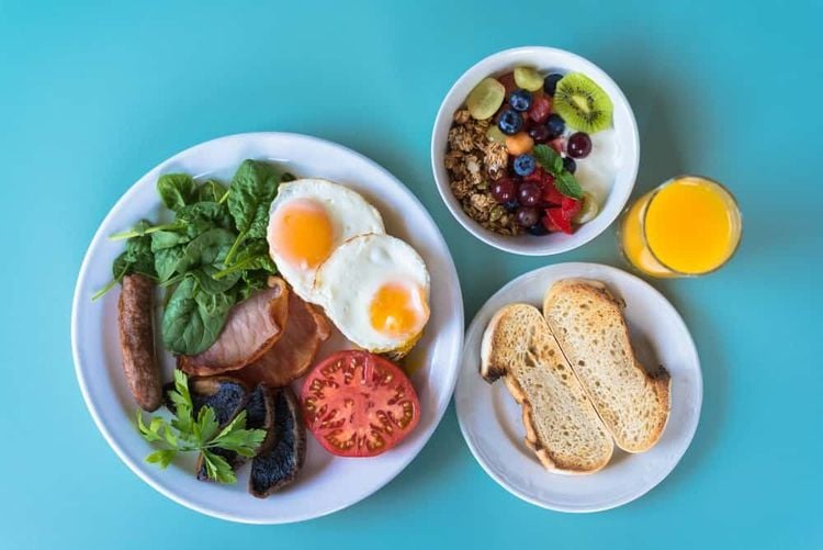 Phụ nữ sau sinh cần có chế độ ăn hợp lý và đa dạng trong giai đoạn này