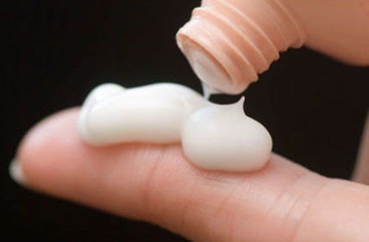 Cách tẩy lông nách bằng thuốc có chống chỉ định với trẻ đang dậy thì