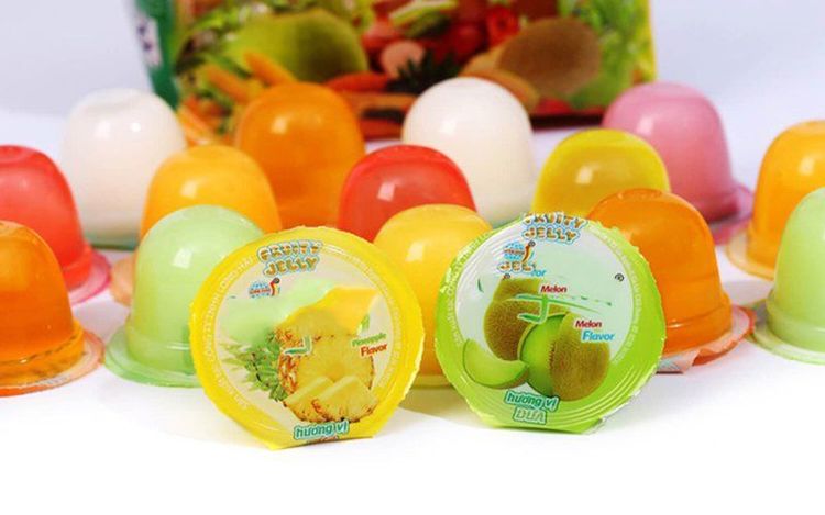 Children eating a lot of jelly can cause poisoning