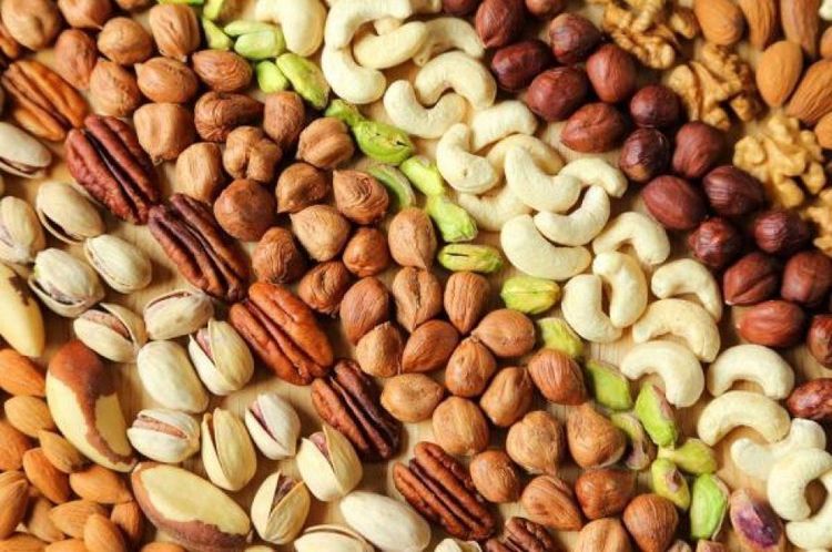 
Nếu lo sợ ăn đậu yếu sinh lý thì bạn có thể ăn các loại hạt có dầu
