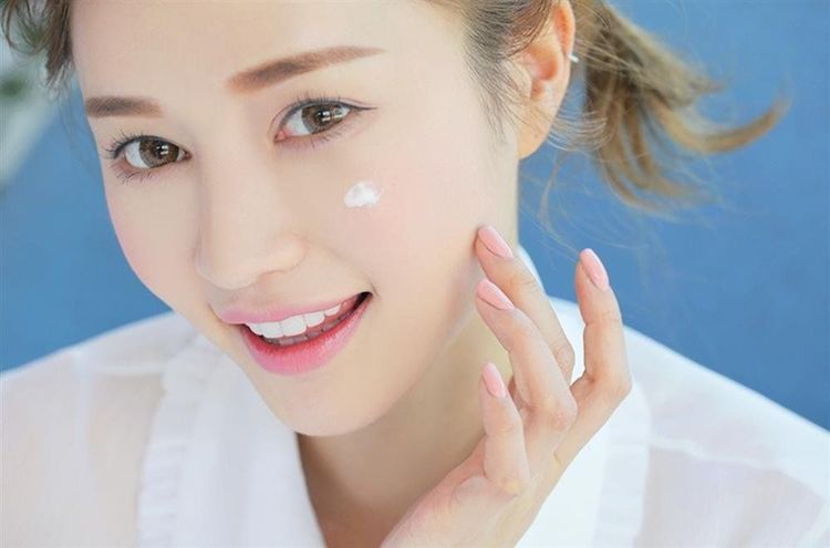 
Kem chống nắng nên là sản phẩm sử dụng cuối cùng trong bộ dưỡng da ban ngày.
