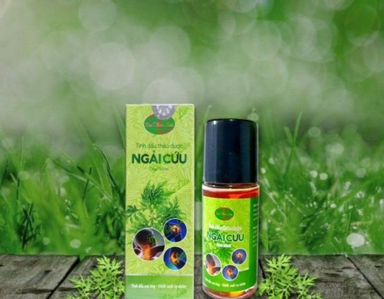 Mugwort essential oil acts as a tonic for the nerves.
