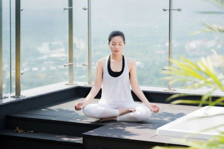 Relaxing meditation helps you improve your daily sleep time