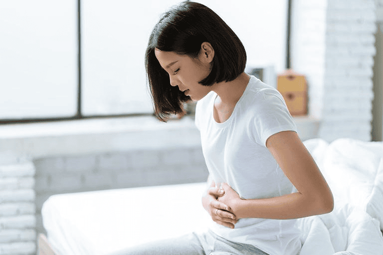Nóng rát dạ dày về đêm kèm tức ngực là bệnh gì?