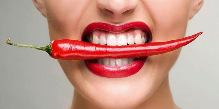Ăn cay hại dạ dày có thể xảy ra nếu bạn sử dụng quá nhiều ớt trong bữa ăn