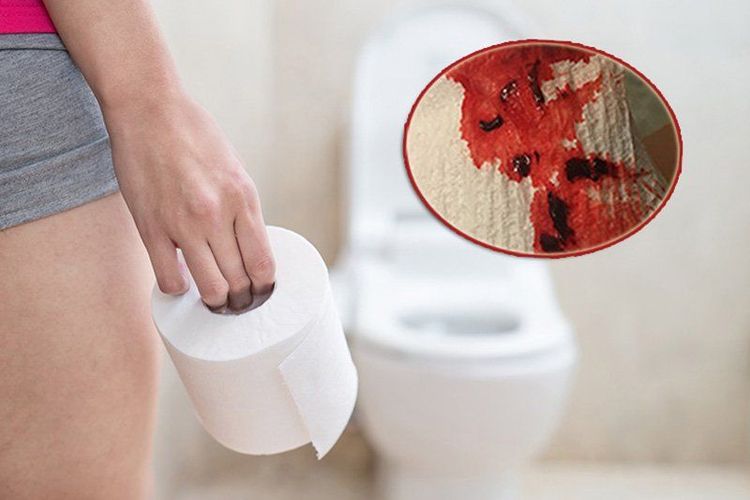 Nocturnal gastric pain accompanied by blood in the stool requires immediate medical attention.