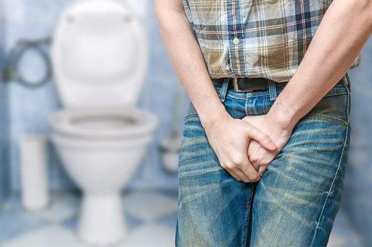 Huyệt thiếu phủ có tác dụng trong điều trị bệnh bí tiểu ở người bệnh