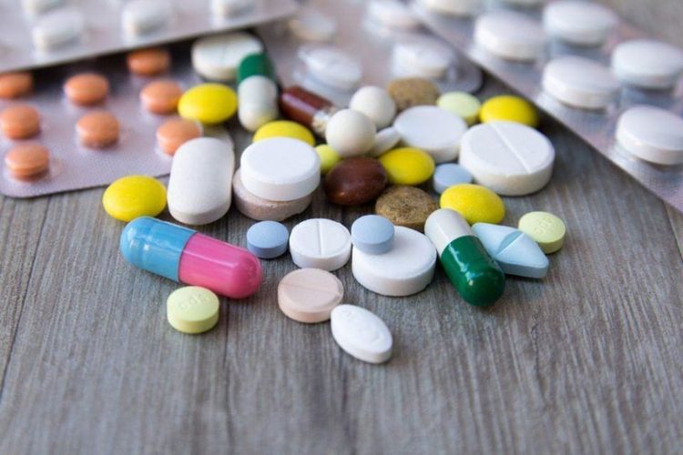 Người bệnh nên tìm hiểu thông tin trước khi uống thuốc giảm đau