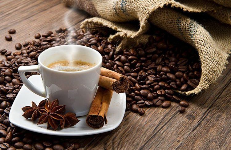 Thói quen không tốt buổi sáng đó là việc bạn Cắt giảm cà phê buổi sáng