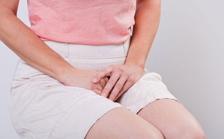 
Phụ nữ bị viêm nhiễm phụ khoa cần được thăm khám và điều trị kịp thời
