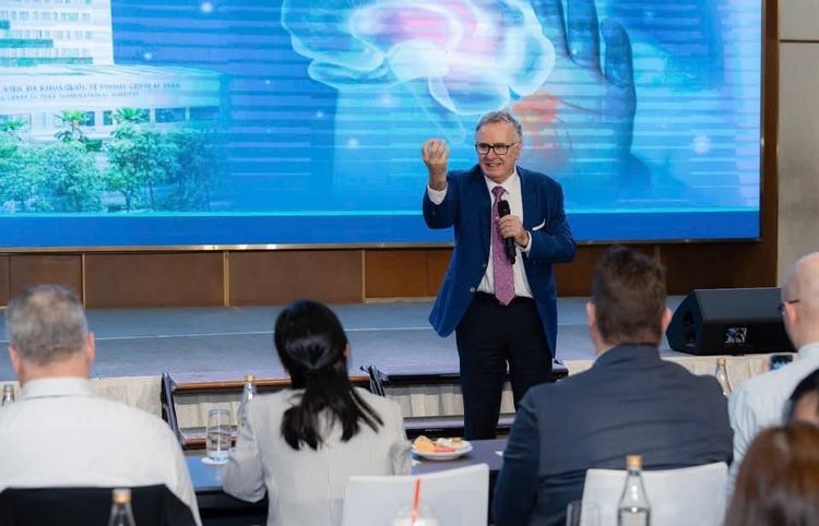 Vinmec Central Park and Cleveland Clinic co-organize international epilepsy treatment conference in Vietnam