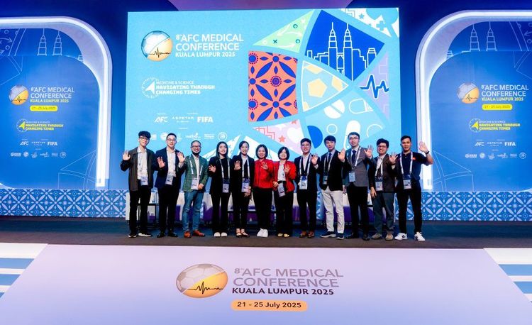 Vinmec Presented 8 Reports Covering Various Topics in Sports Medicine at the Conference