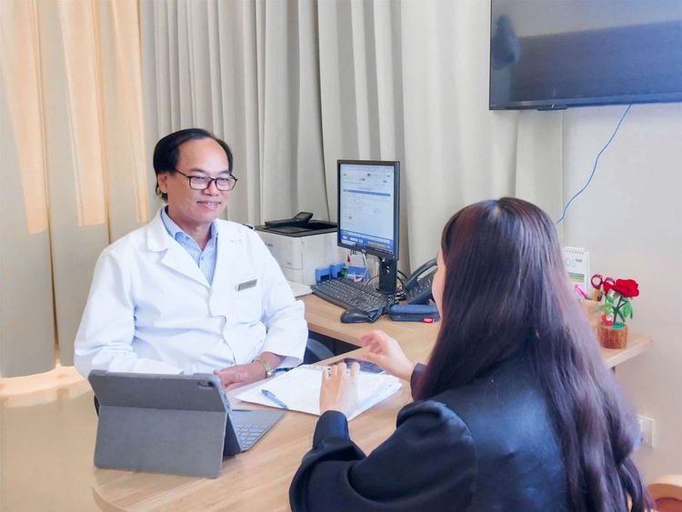 TS.BS Võ Văn Đức - chuyên gia hơn 30 năm kinh nghiệm trong lĩnh vực Sản phụ khoa