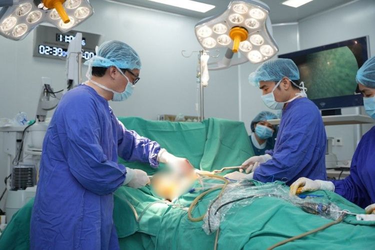 Ca phẫu thuật nâng tạo hình lồng ngực phức tạp được thực hiện thành công tại Bệnh viện Đa khoa Vinmec Hải Phòng