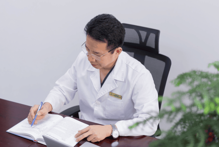 PGS.TS.BS Trần Ngọc Sơn