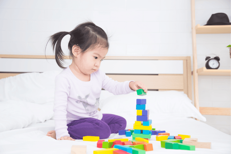 Trẻ có rối loạn phổ tự kỷ (ASD) sẽ có những điểm ưu điểm riêng, và những thách thức riêng. Sự hỗ trợ đúng cách sẽ giúp con phát triển  và hạnh phúc theo cách của mình. 