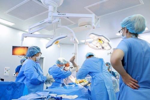 OW chose to cooperate with Vinmec Da Nang because of its high appreciation for the hospital's professional quality and charity programs to support the treatment of poor patients.