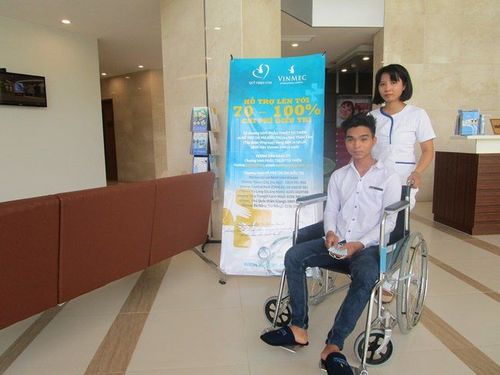 30 phút cấp cứu khẩn cấp cứu sống nạn nhân bị xe tải tông