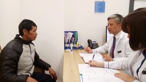 Trút bỏ gánh nặng sỏi thận cho người đàn ông mất sức lao động vì tai nạn