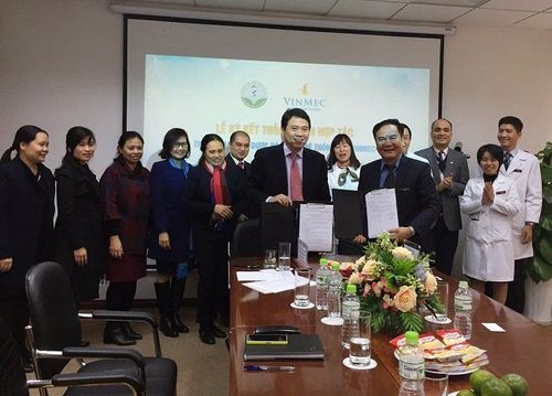 TRƯỜNG ĐẠI HỌC DƯỢC HÀ NỘI VÀ VINMEC KÍ KẾT THỎA THUẬN HỢP TÁC ĐÀO TẠO