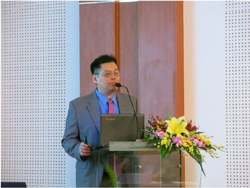 Chuyên gia ung bướu Hoa Kỳ trở lại thăm khám tại Vinmec