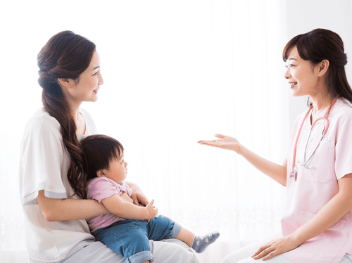 
Sốt xuất huyết thường được điều trị ngoại trú song song với theo dõi tại cơ sở y tế
