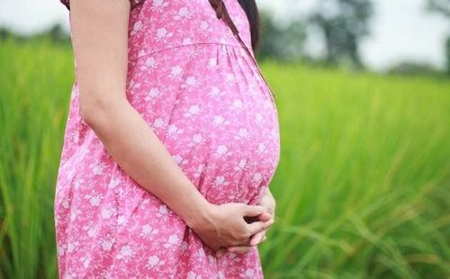 Reasonable weight gain during pregnancy is estimated based on BMI