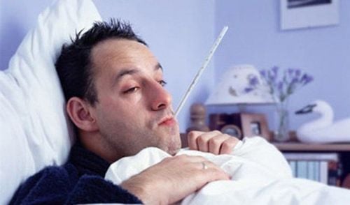 Fever is a symptom of leukopenia