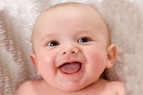 A 7-month-old baby has not yet grown teeth, should this be a cause for concern?