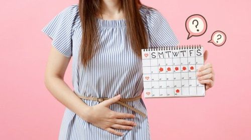 Người thiếu hormone tuyến giáp có thể xuất hiện triệu chứng rối loạn kinh nguyệt