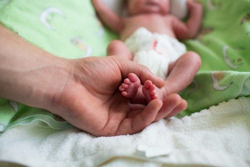 Thóp trẻ phập phồng Khi nào là bất thường