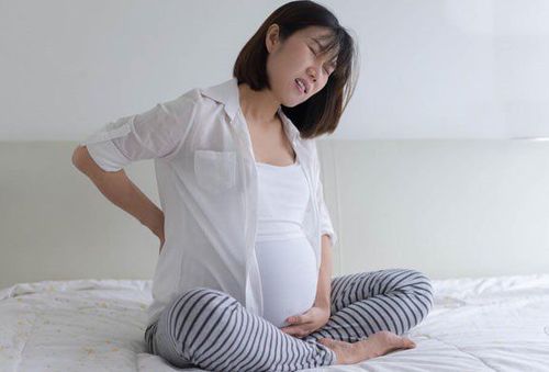Carrying multiple babies can also cause stretch marks because the abdomen is larger, and the skin has to stretch more.