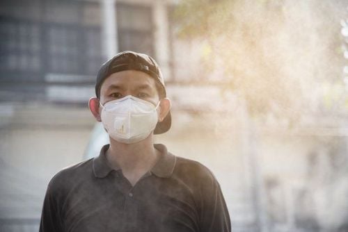 Environments with high dust exposure significantly increase the likelihood of developing intestinal TB