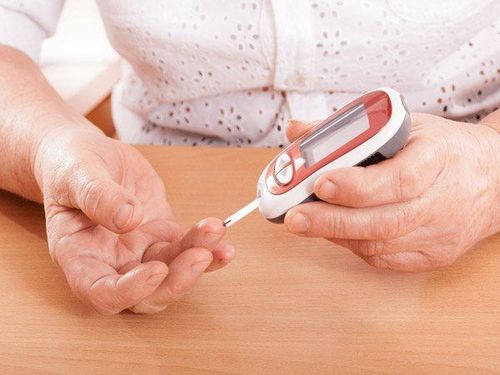 Mục tiêu quan trọng nhất trong điều trị bệnh liệt dạ dày do đái tháo đường là kiểm soát lượng đường huyết