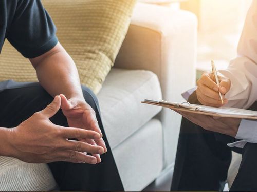 Có thể tự bóc da quy đầu được không?