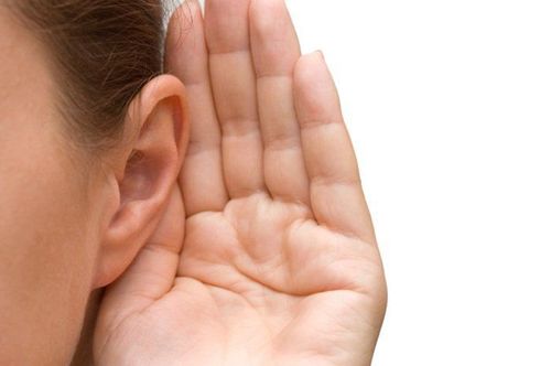 Khi bị thủng màng nhĩ có thể gây ra triệu chứng mất thính lực tạm thời, nhưng nó chỉ kéo dài cho đến khi vết thủng lành lại