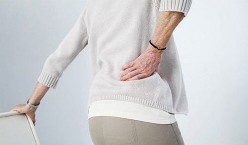 Phẫu thuật thoát vị đĩa đệm cột sống thắt lưng có thể tiềm ẩn nhiều nguy cơ rủi ro cho người bệnh