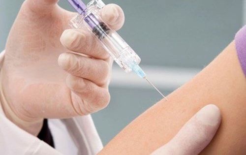 Khi thuốc cản quang được tiêm vào cơ thể, bệnh nhân sẽ có cảm giác âm ấm toàn thân