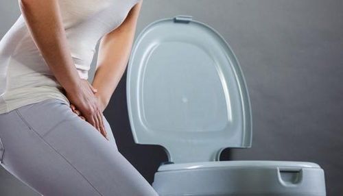 Đi tiểu thường xuyên cảnh báo rối loạn vùng dưới đồi