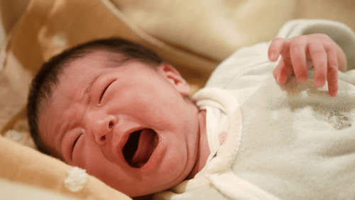 
Triệu chứng nhiễm trùng do vi khuẩn ở trẻ em cũng gần giống với người lớn
