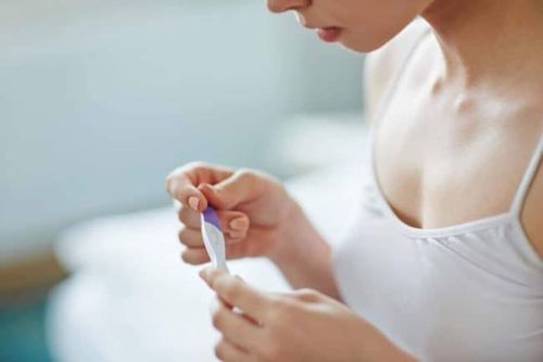 Tỉ lệ mang thai ngoài ý muốn sau khi cấy que tránh thai thường rất thấp