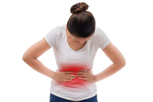 Triệu chứng như đau bụng quanh rốn có thể gặp ở bệnh nhân viêm mao mạch dị ứng.