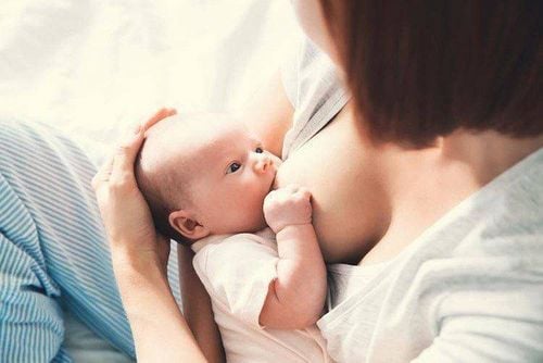 Children 7-9 months old who are fully breastfed typically need 0-3 nighttime feedings.